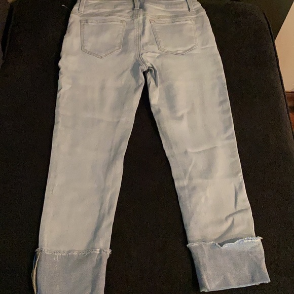 NWT Hippy Girl distressed crop jeans - Picture 2 of 4